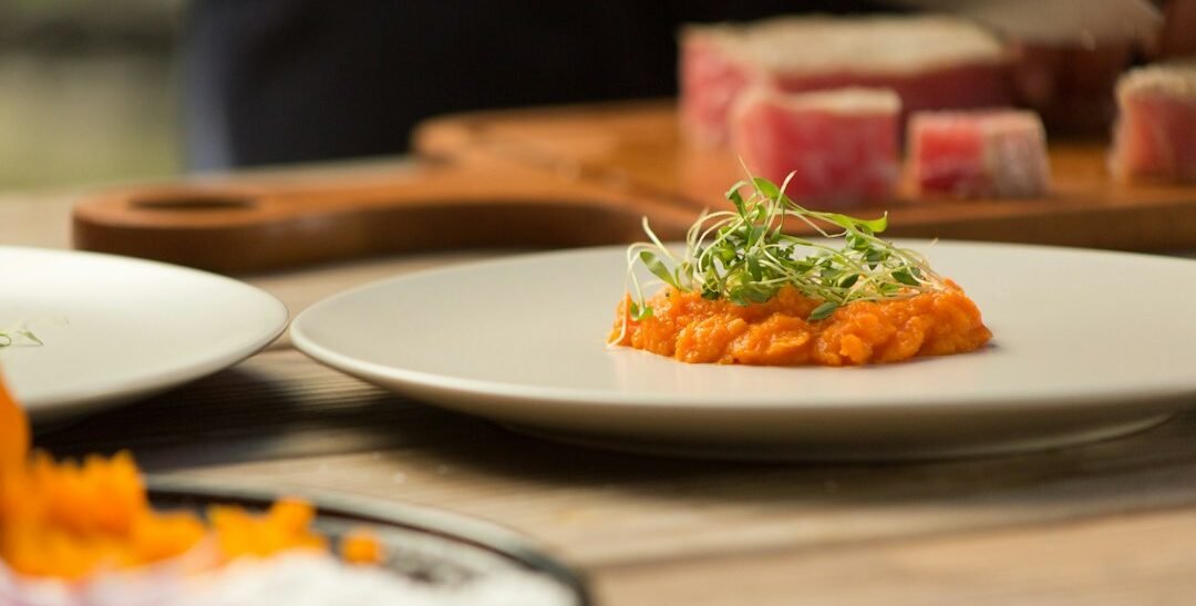 Food Styling for Commercial Photography in the UAE: Plan Images Around Appetite and Accuracy