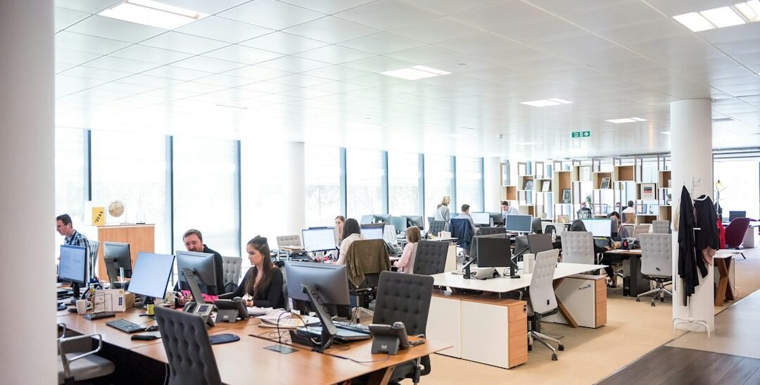 WhatsApp Customer Service Routing in the UAE: A CRM Playbook